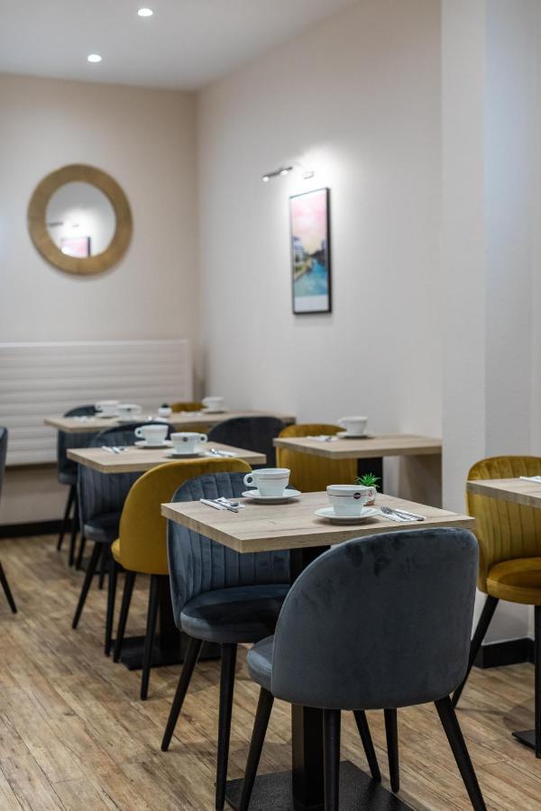 Hotel Le Florin Рен Екстериор снимка