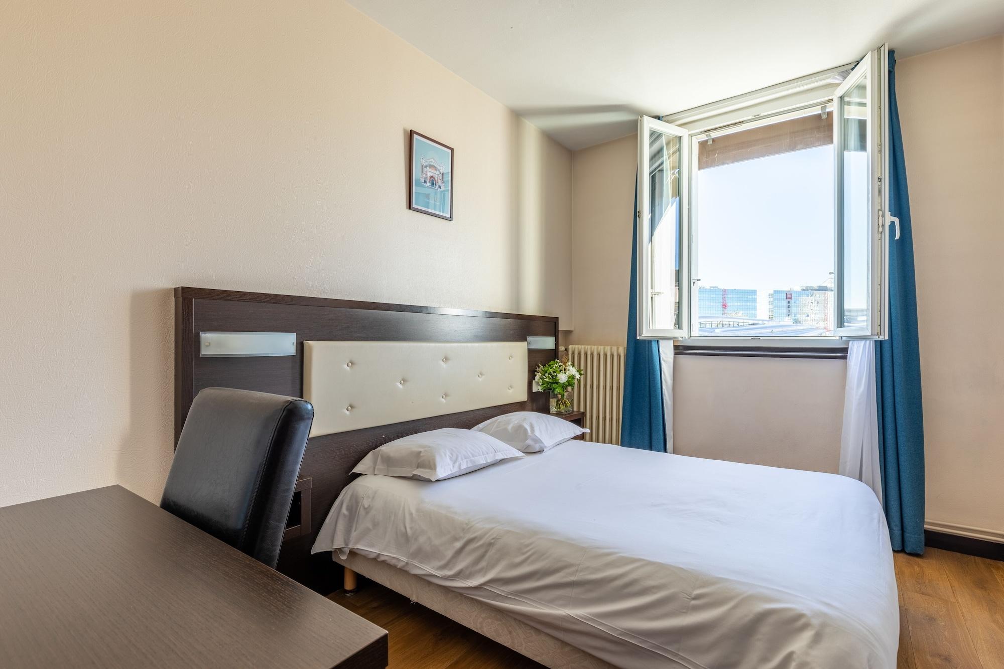 Hotel Le Florin Рен Екстериор снимка