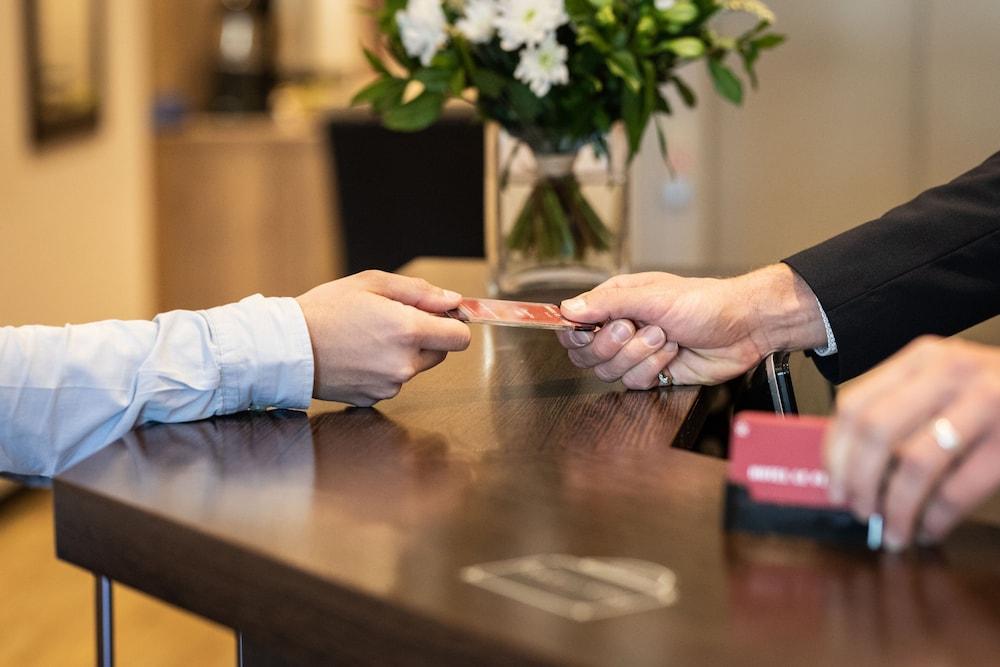 Hotel Le Florin Рен Екстериор снимка