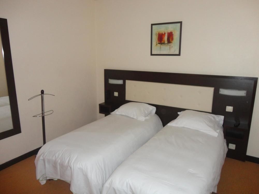 Hotel Le Florin Рен Екстериор снимка